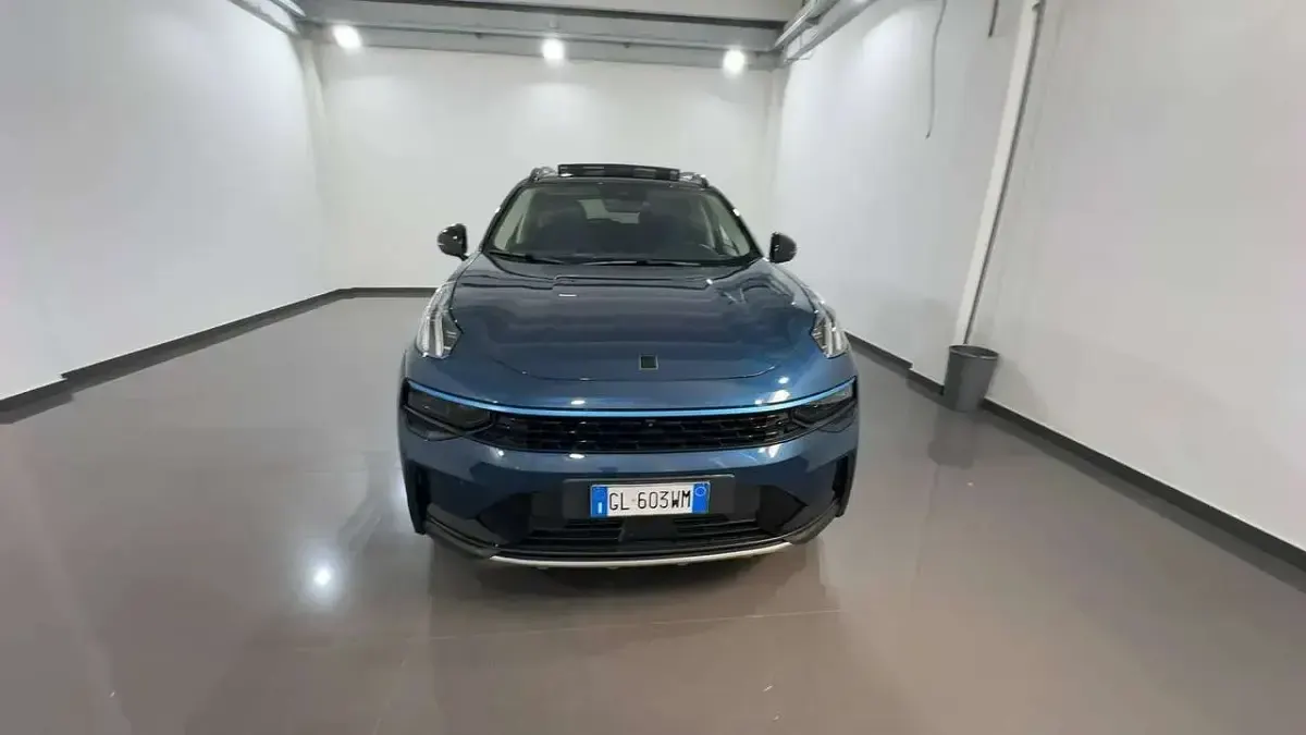 Usata Lynk & Co 01 179 CV (131 kW) 2022 Blue volation SUV