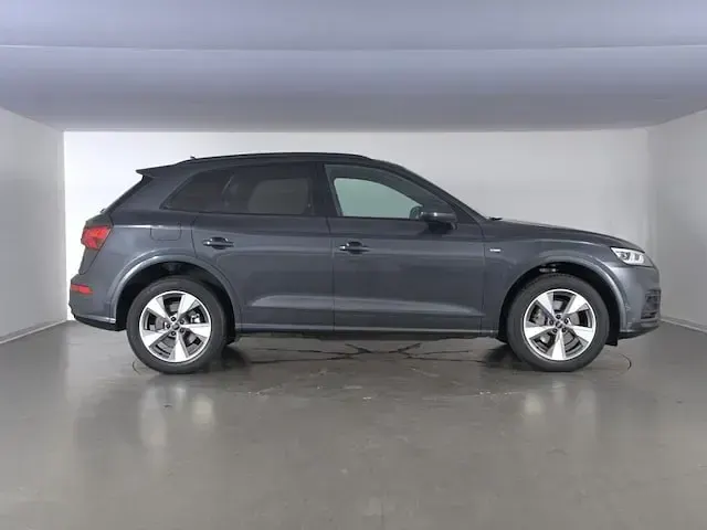 Usata Audi Q5 S-line plus 204 CV (150 kW) 2020 Grigio manhattan metallizzato SUV