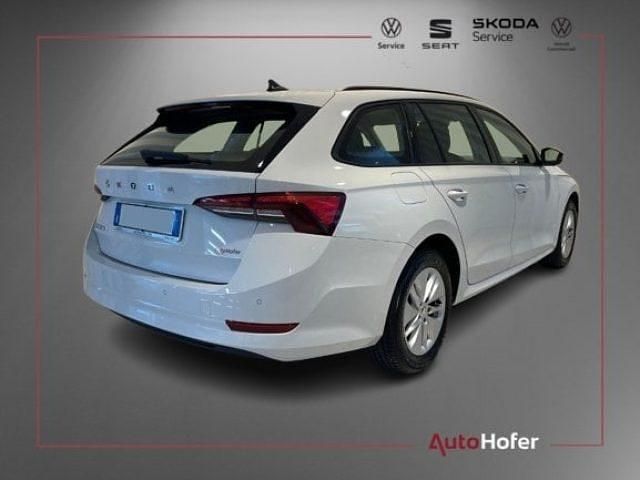 Usata Skoda Octavia Executive 115 CV (84 kW) 2024 Bianco Station wagon