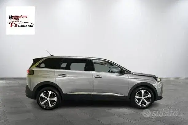 Usata Peugeot 5008 GTi 131 CV (96 kW) 2022 Grigio SUV
