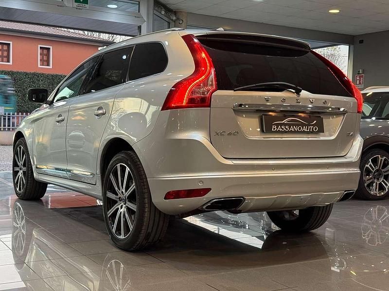 Usata Volvo XC60 Momentum 181 CV (133 kW) 2014 Grigio SUV