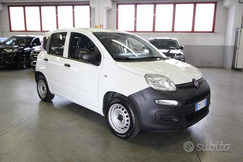 Usata Fiat Panda Pop 70 CV (51 kW) 2022 Bianco Utilitaria