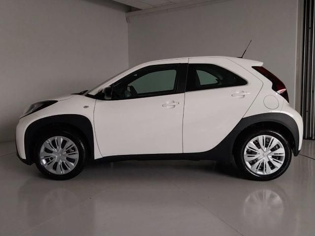 Nuova Toyota Aygo X Active 72 CV (52 kW) 2025 Bianco SUV