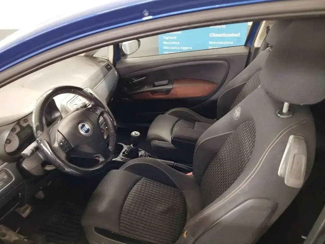 Usata Fiat Grande Punto Dynamic 120 CV (88 kW) 2007 Utilitaria