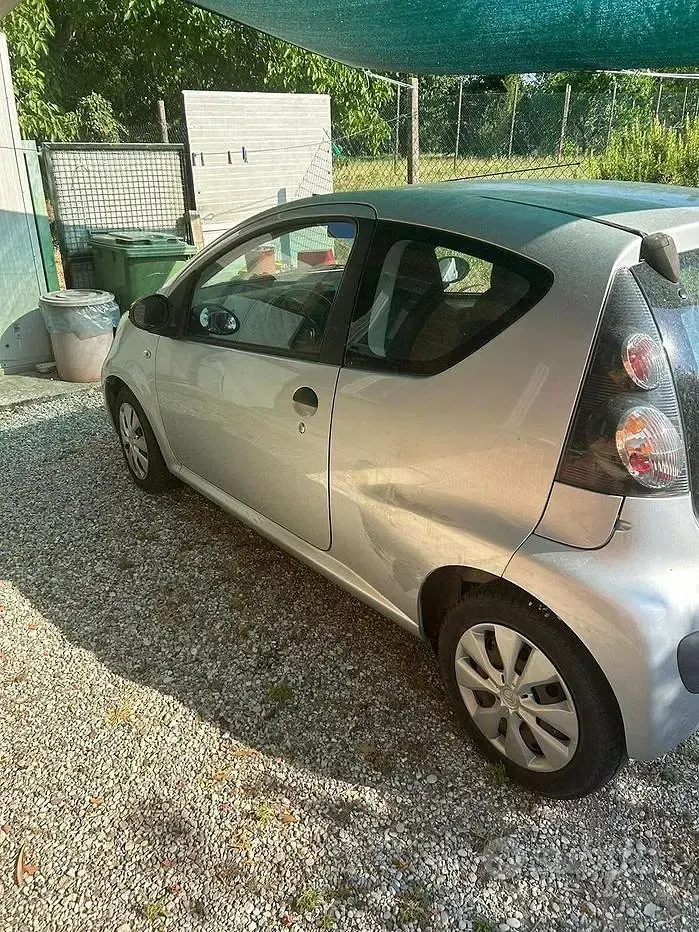 Usata Citroën C1 68 CV (50 kW) 2011 Verde Utilitaria