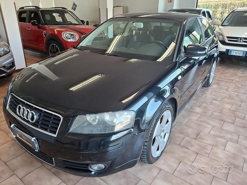 Nero Usata 2004 Audi A3 Tre volumi | 2100 € (Ottimo prezzo) - Immagine 1/4