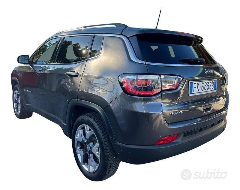 Usata Jeep Compass Limited 140 CV (102 kW) 2017 Grigio scuro SUV