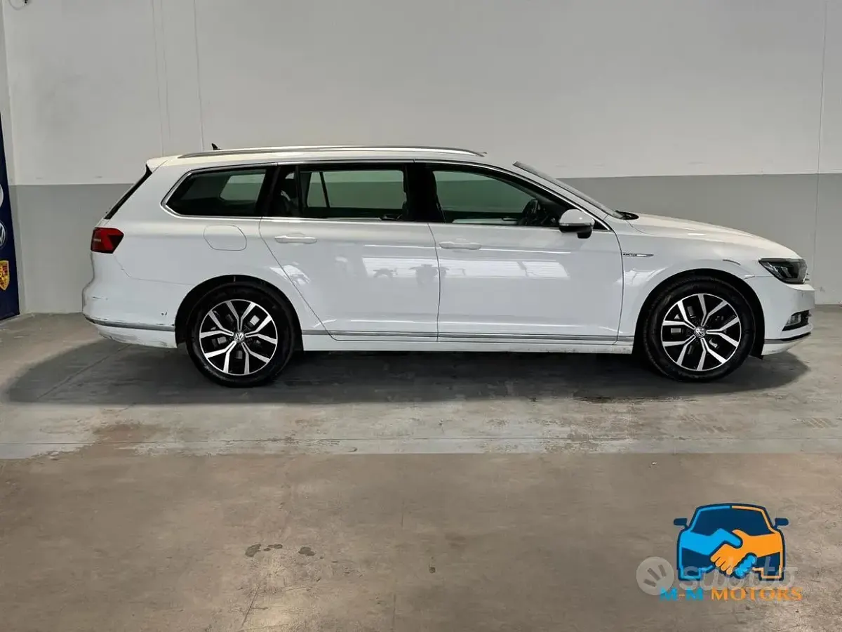 Usata VW Passat Highline 150 CV (110 kW) 2015 Bianco Station wagon