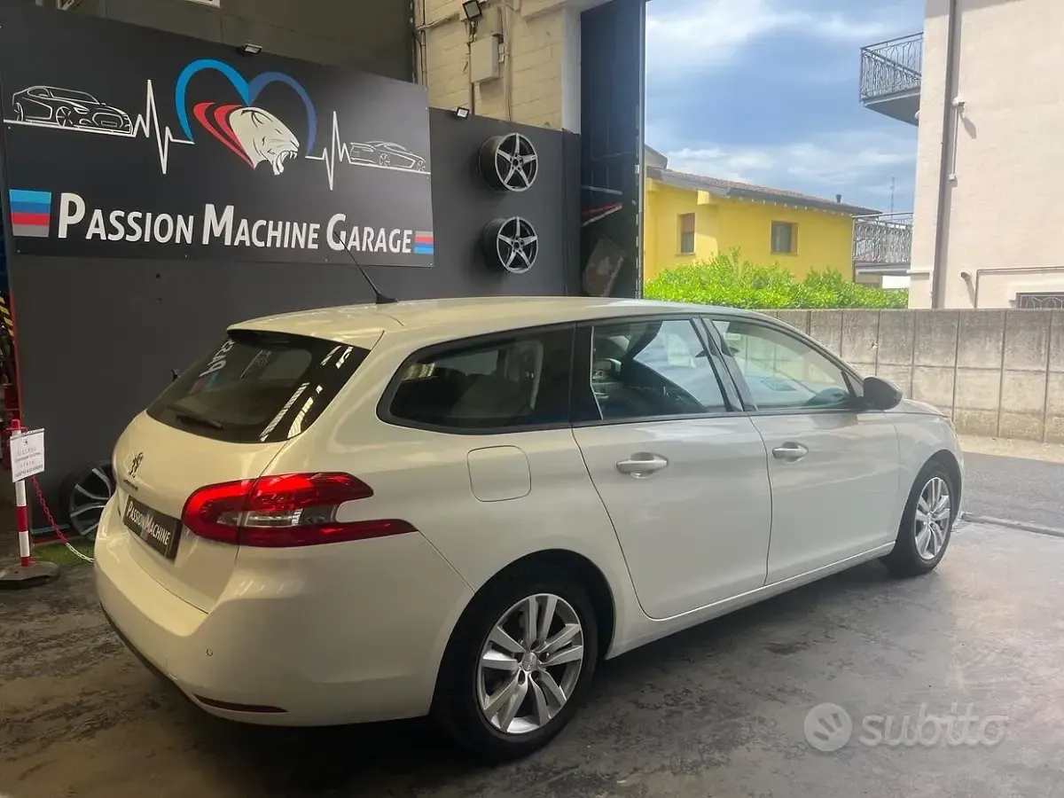 Usata Peugeot 308 Business-Line 131 CV (96 kW) 2019 Bianco Station wagon