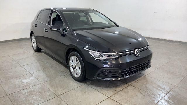 Usata VW Golf VII Life 149 CV (109 kW) 2020 Nero Berlina