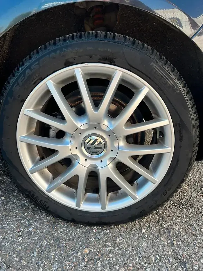 Usata VW Golf V 115 CV (84 kW) 2007 Nero Utilitaria