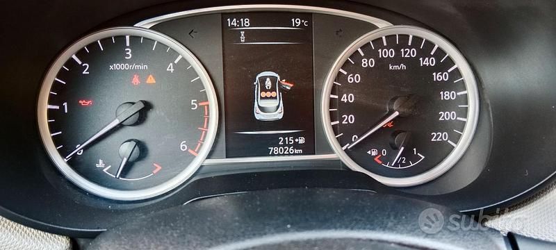 Usata Nissan Micra Acenta 90 CV (66 kW) 2018 Nero Utilitaria