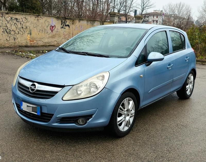 Usata Opel Corsa 116 CV (85 kW) 2007 Blu Berlina
