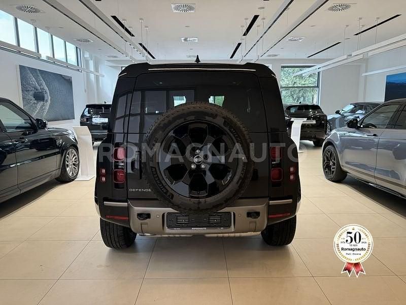 Usata Land Rover Defender SE Dynamic 200 CV (147 kW) 2024 Nero SUV