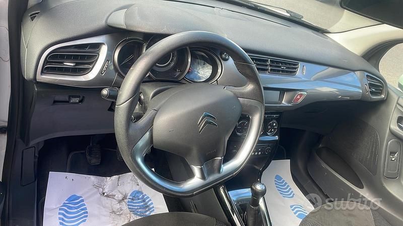 Usata Citroën C3 Attraction 70 CV (51 kW) 2011 Bianco Berlina