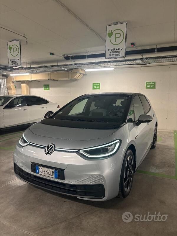 Grigio Usata 2020 VW ID.3 Due volumi | 20.000 € - Immagine 1/4