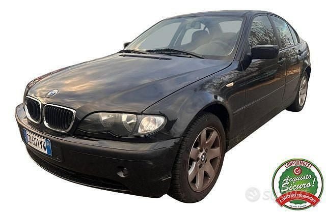 Usata BMW 318 143 CV (105 kW) 2003 Nero Berlina