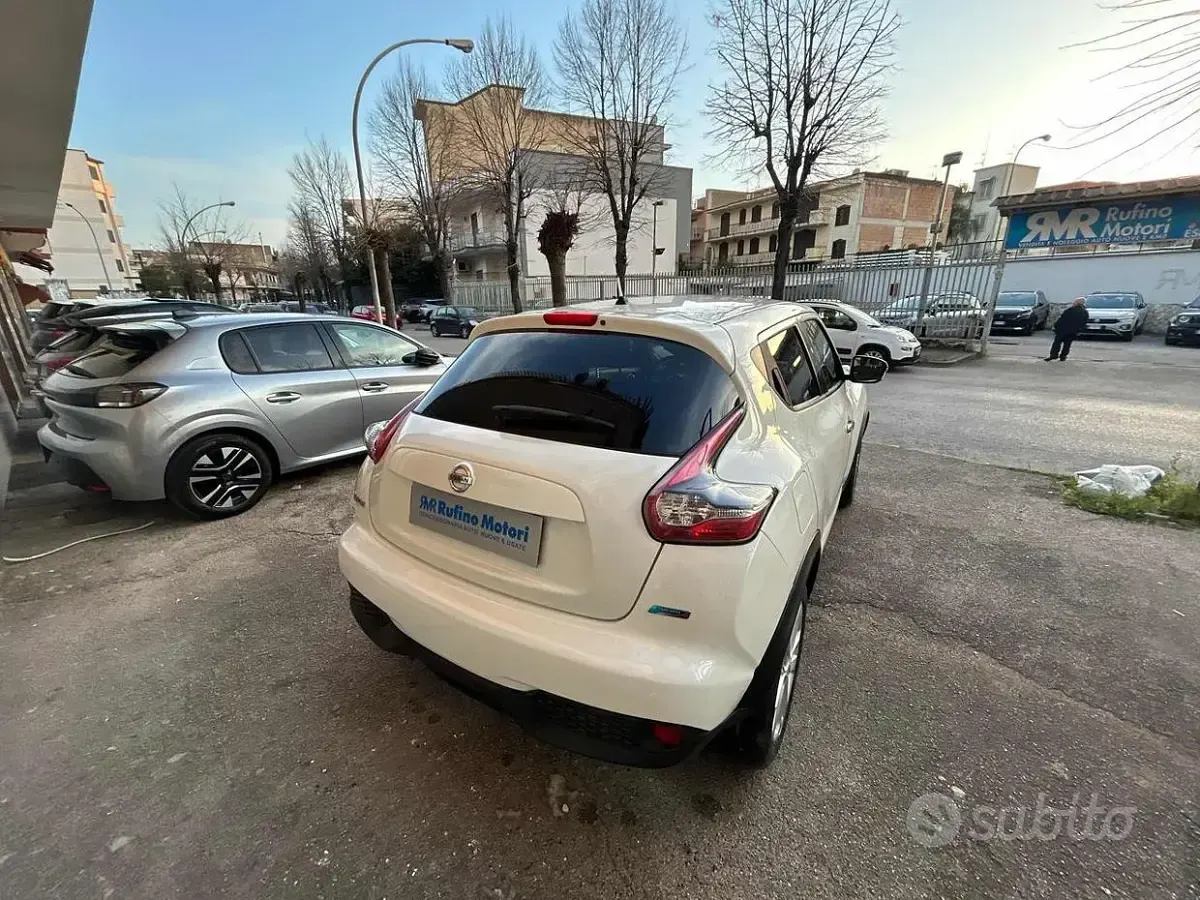 Usata Nissan Juke N-Connecta 110 CV (80 kW) 2016 Bianco SUV