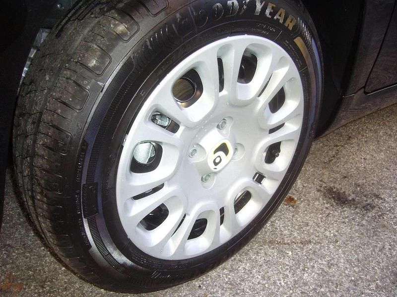 Nuova Fiat Panda Pop 69 CV (50 kW) 2025 Nero Berlina