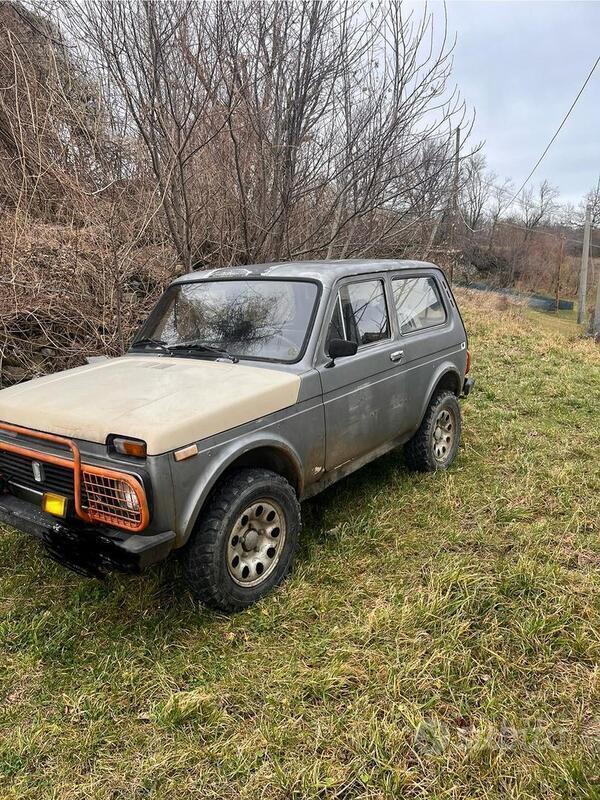 Usato 1986 Lada niva Benzin (1.000 €)
