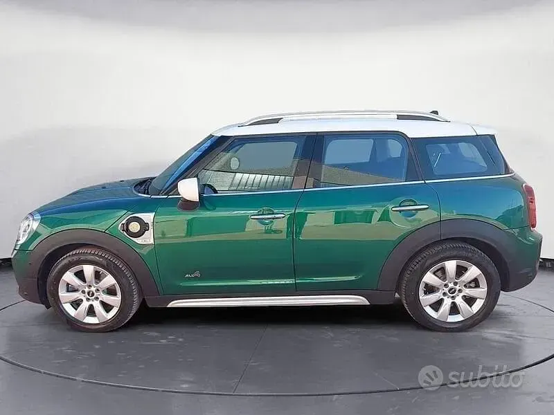 Usata Mini Cooper Countryman Business 125 CV (91 kW) 2022 Verde SUV
