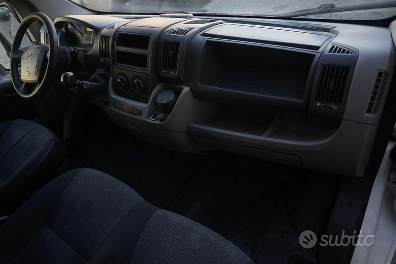 Usata Peugeot Boxer 101 CV (74 kW) 2011 Bianco Furgone