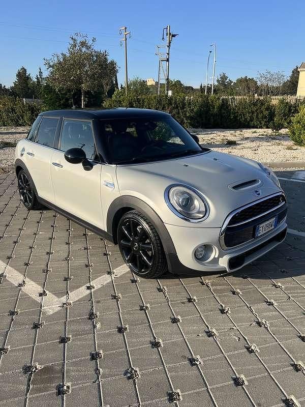 Usata Mini Cooper SD Business 170 CV (125 kW) 2015 Utilitaria