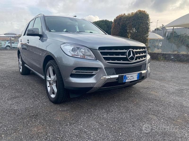 Usata Mercedes ML250 Premium 204 CV (150 kW) 2012 Grigio SUV