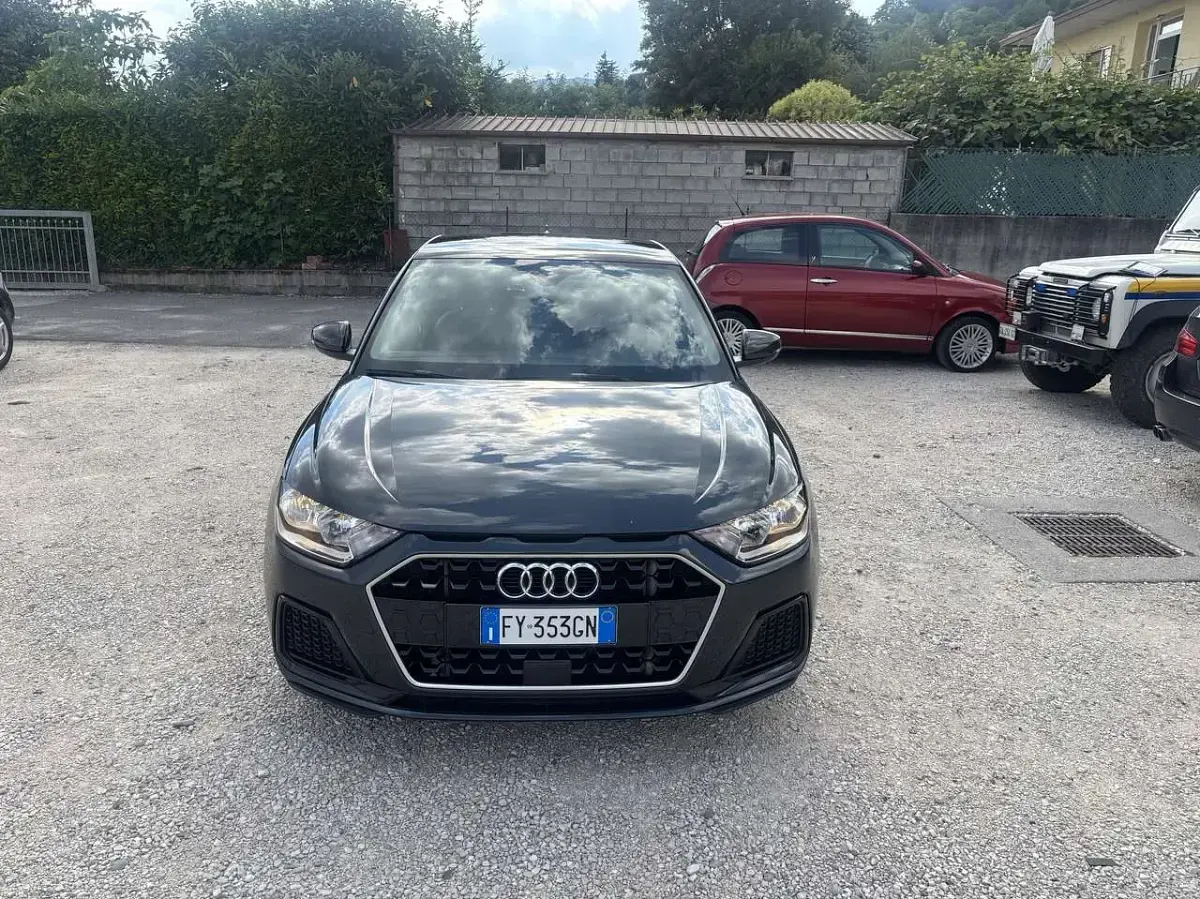 Usata Audi A1 Sportback Ambiente 116 CV (85 kW) 2019 Grigio Utilitaria