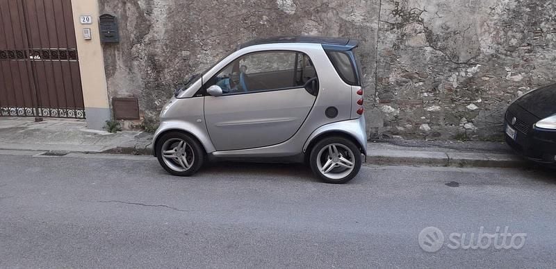 Usata Smart ForTwo Coupé 61 CV (44 kW) 2007 Grigio Coupé