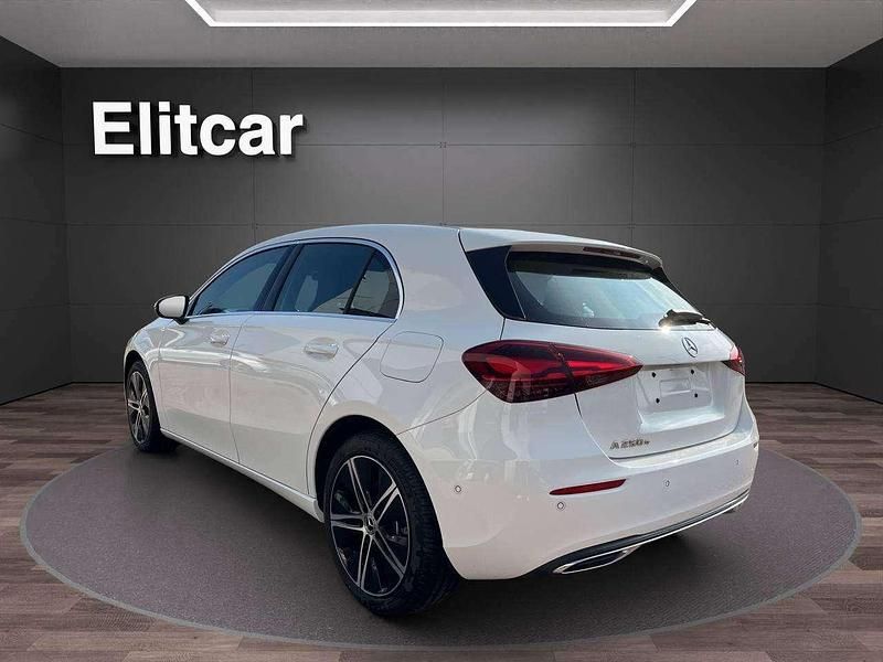 Usata Mercedes A250 Advanced 163 CV (119 kW) 2024 Bianco Berlina