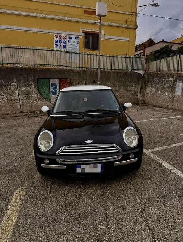 Usata Mini One D 75 CV (55 kW) 2004 Utilitaria