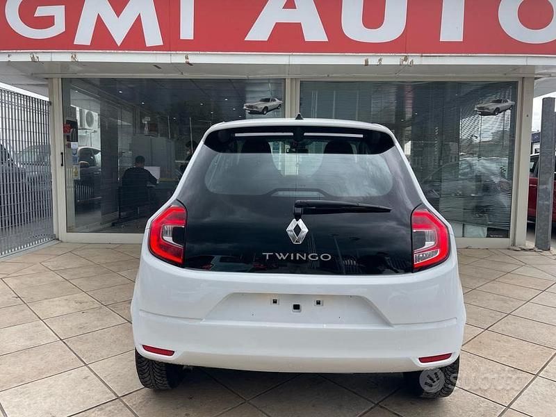 Usata Renault Twingo LIMITED 69 CV (50 kW) 2020 Bianco Utilitaria