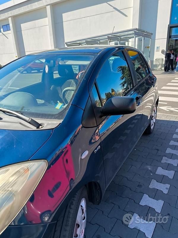 Usata Toyota Yaris Sol 2009 Blu Utilitaria