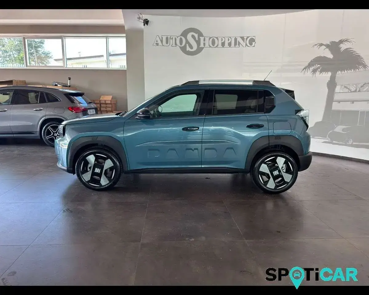 Usata Fiat Grande Panda La Prima 110 CV (80 kW) 2025 Blu/azzurro Utilitaria