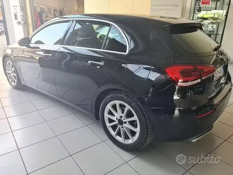 Usata Mercedes A180 116 CV (85 kW) 2020 Nero Berlina