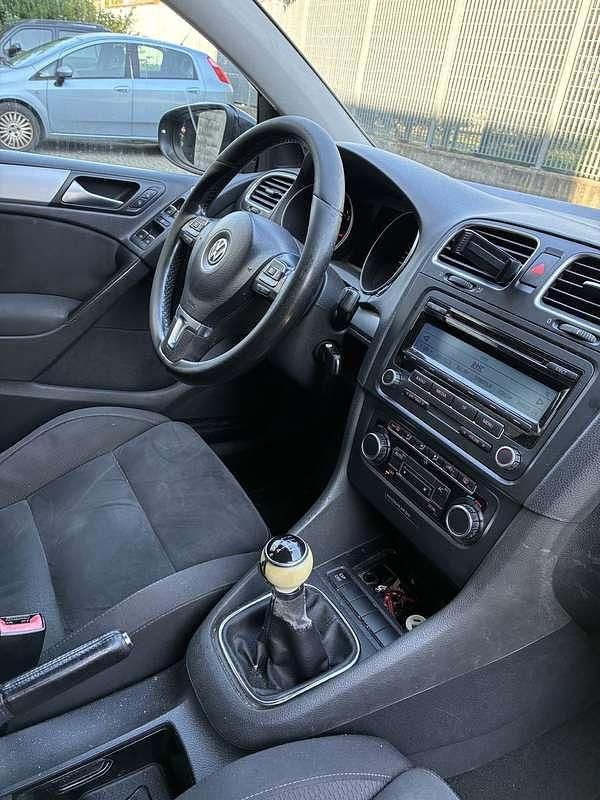Usata 2009 VW Golf VI Highline Tre volumi | 4000 € (Super prezzo) - Immagine 1/4