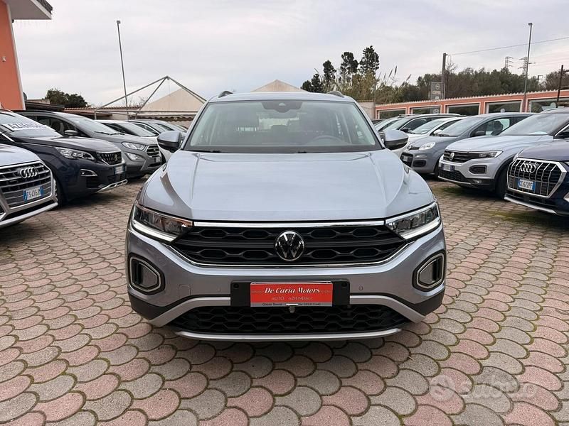 Usata VW T-Roc Life 150 CV (110 kW) 2022 Grigio SUV