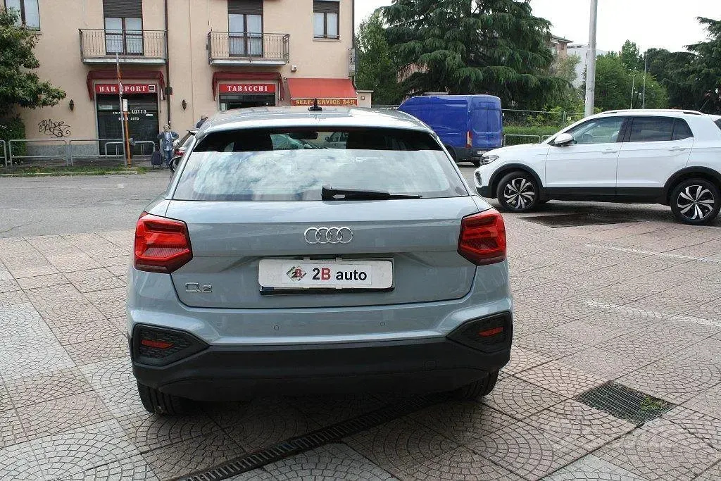 Usado Audi Q2 116 CV (85 kW) 2023 Gris SUV