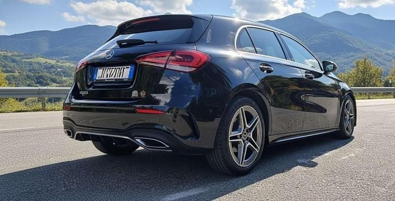 Usata Mercedes A180 Premium 116 CV (85 kW) 2021 Nero Berlina