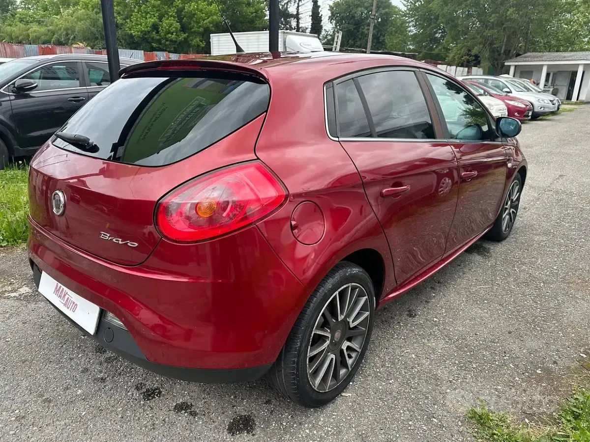 Usata Fiat Bravo Sport 120 CV (88 kW) 2009 Rosso Utilitaria