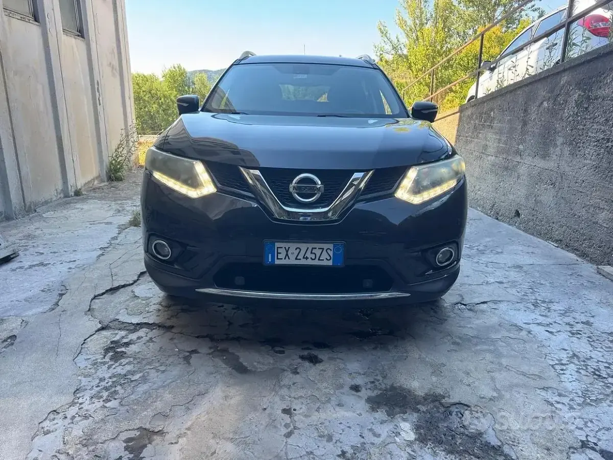 Usata Nissan X-Trail Acenta 131 CV (96 kW) 2015 Nero SUV