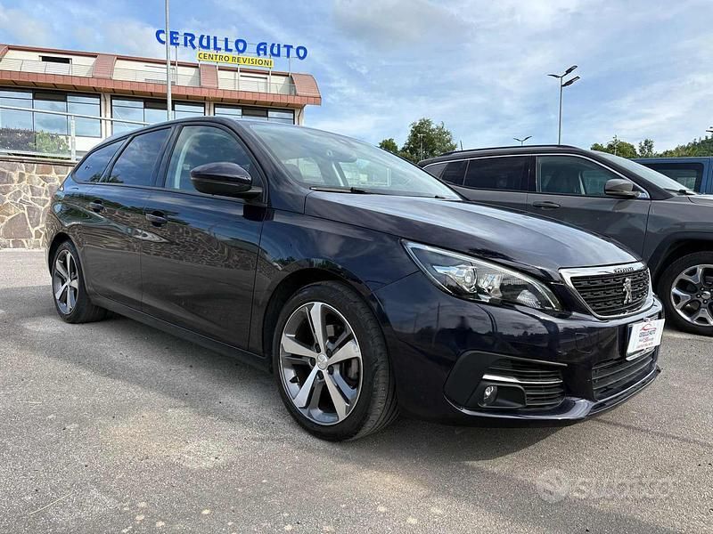 Usata Peugeot 308 Allure 131 CV (96 kW) 2019 Nero Station wagon