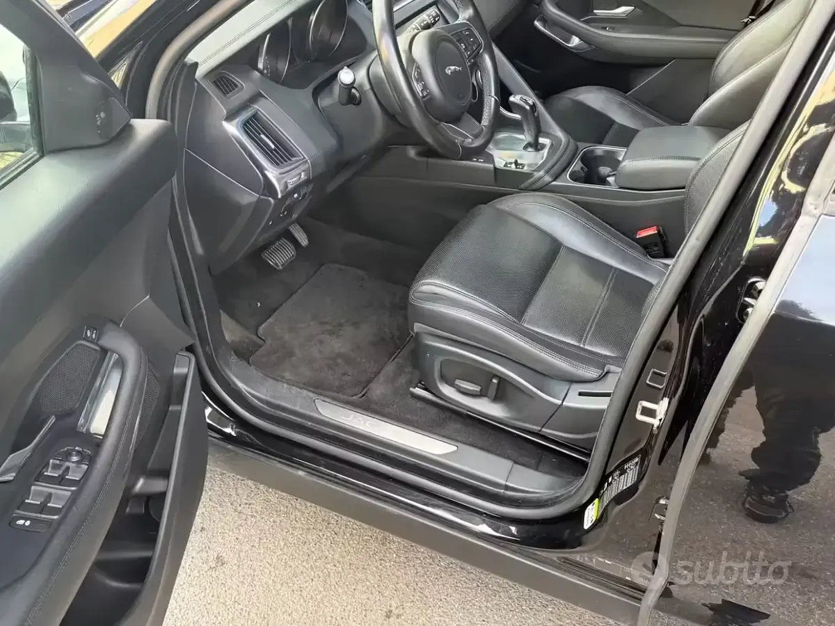 Usata Jaguar E-Pace S 179 CV (131 kW) 2019 Nero SUV
