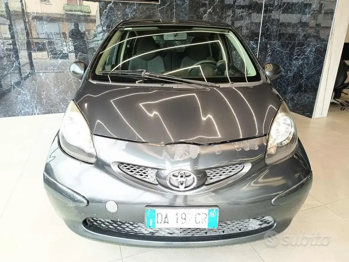 Usata Toyota Aygo 68 CV (50 kW) 2010 Utilitaria