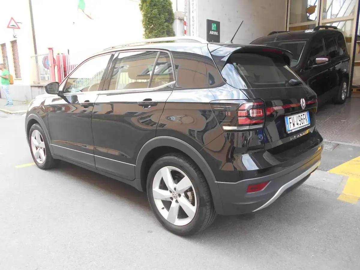 Usata VW T-Cross Advance 116 CV (85 kW) 2019 Nero SUV