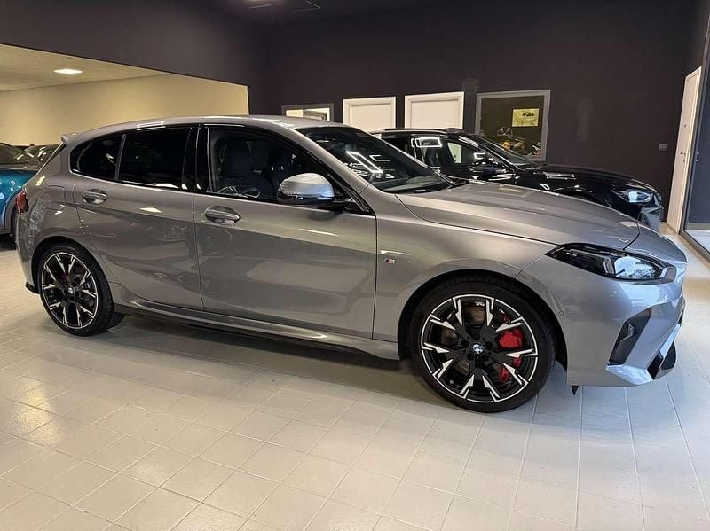 Usata BMW 118 M Sport 150 CV (110 kW) 2024 Grigio scuro Utilitaria