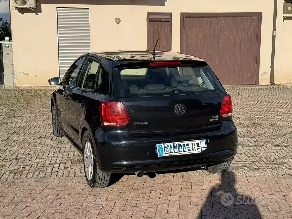 Usata VW Polo Comfortline 90 CV (66 kW) 2011 Nero Utilitaria