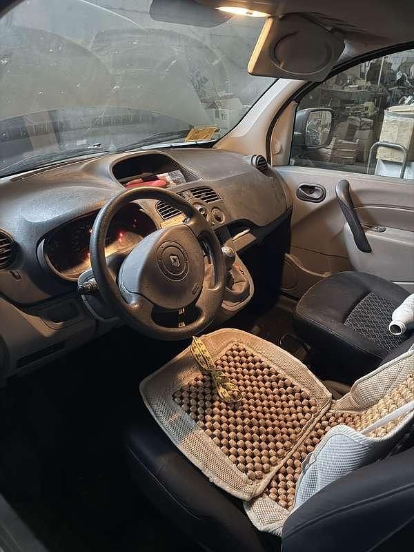 Usata Renault Kangoo Dynamique 103 CV (75 kW) 2009 Station wagon