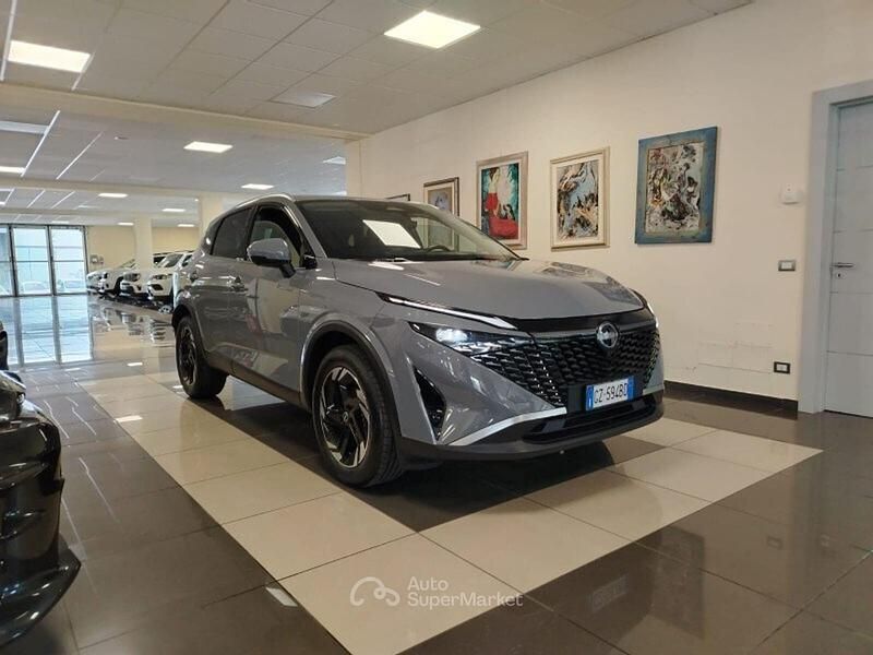 Usata Nissan Qashqai N-Connecta 158 CV (116 kW) 2025 Gray SUV